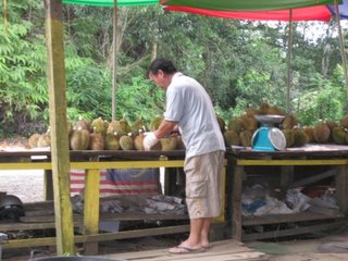 durian-stall.JPG