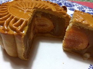 Mandarin Oriental Lotus Paste Mooncake